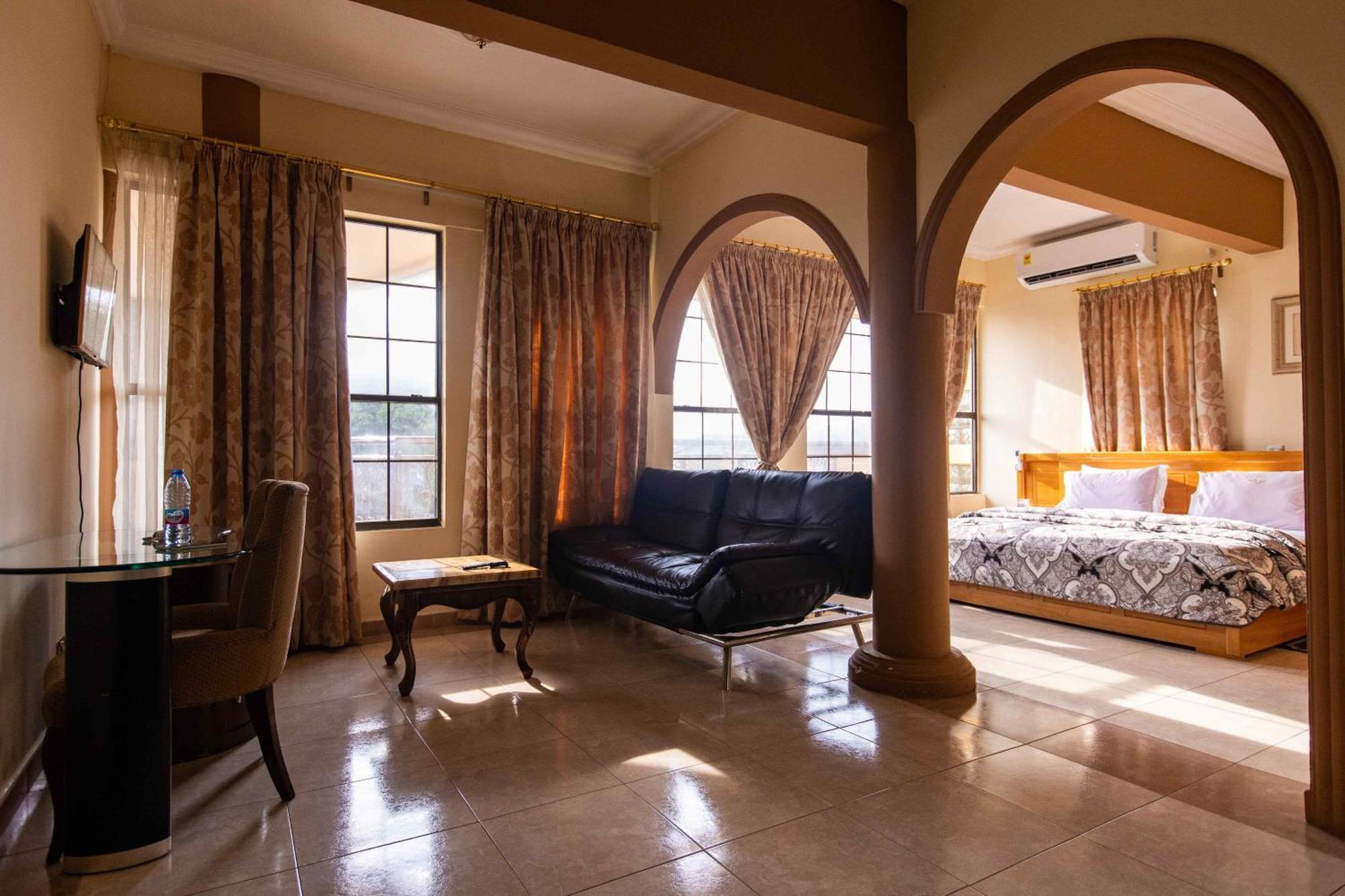 Charleston Hotel Άκρα Δωμάτιο φωτογραφία