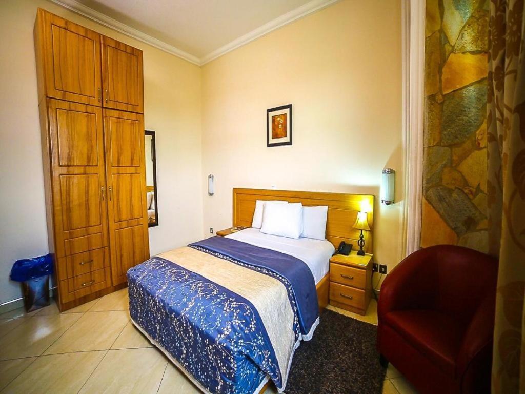 Charleston Hotel Άκρα Δωμάτιο φωτογραφία